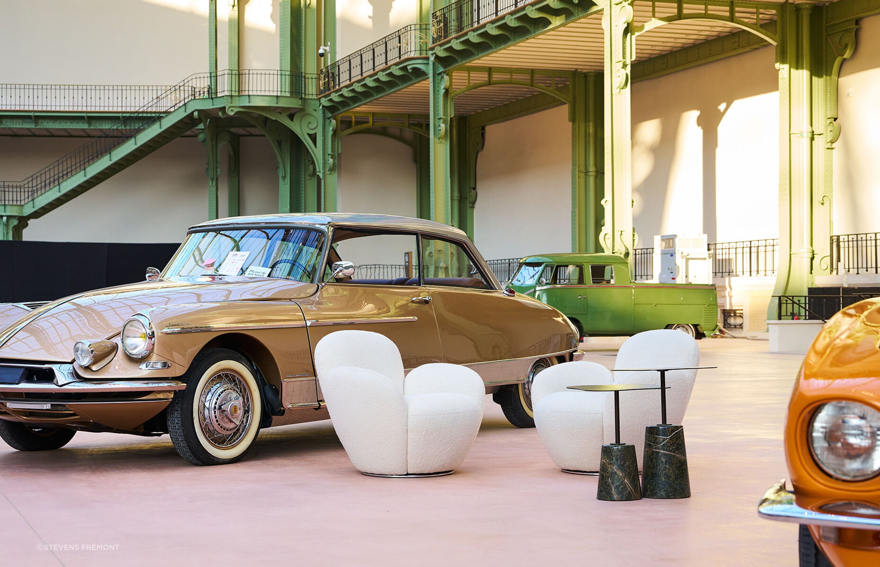 Bonhams-Cars02desk.jpg