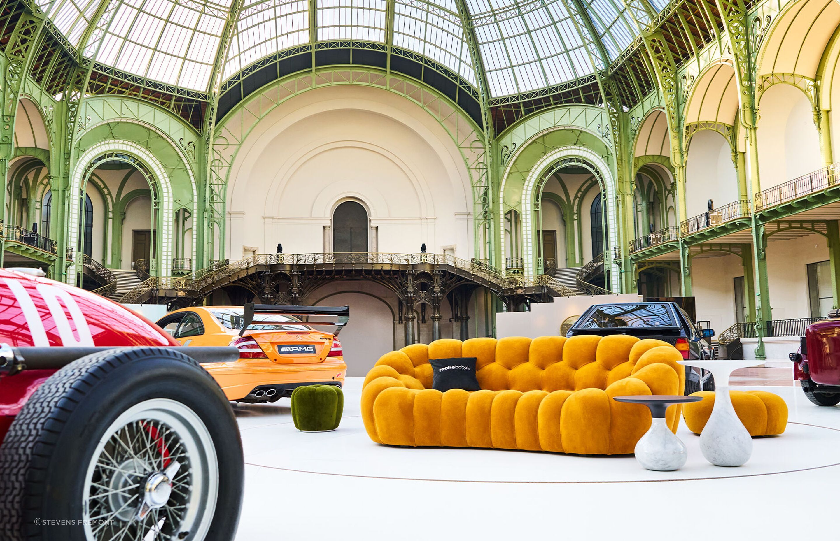 Bonhams-Cars05desk.jpg