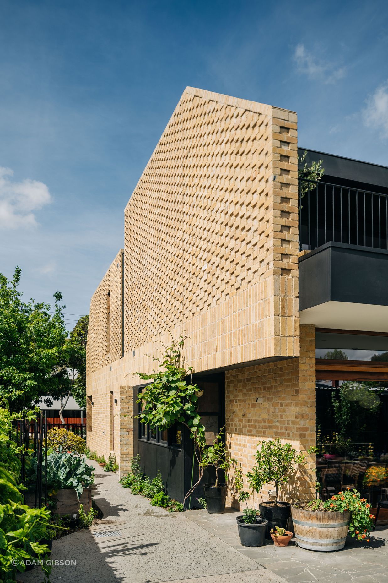 Brick05.jpg