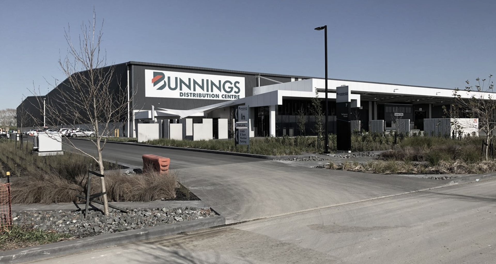 Bunnings banner
