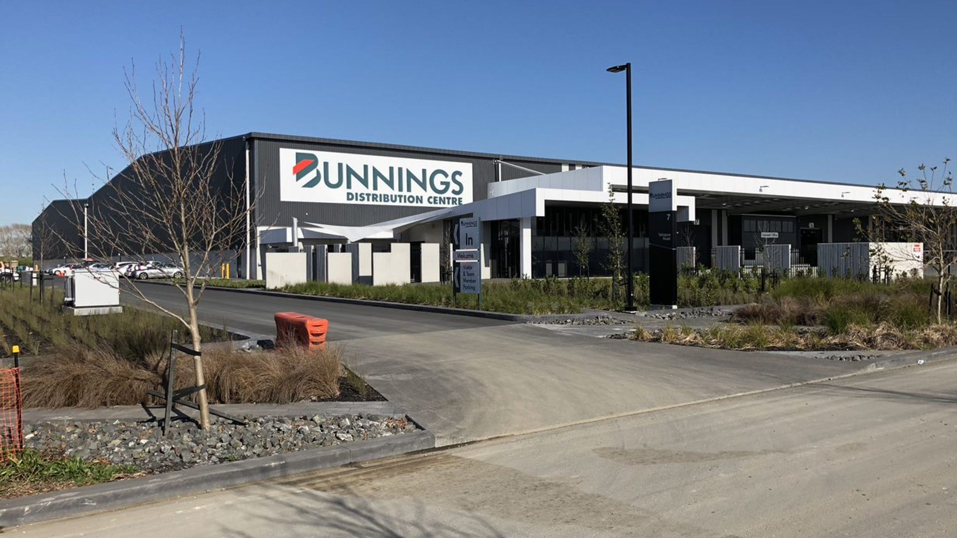 Bunnings banner