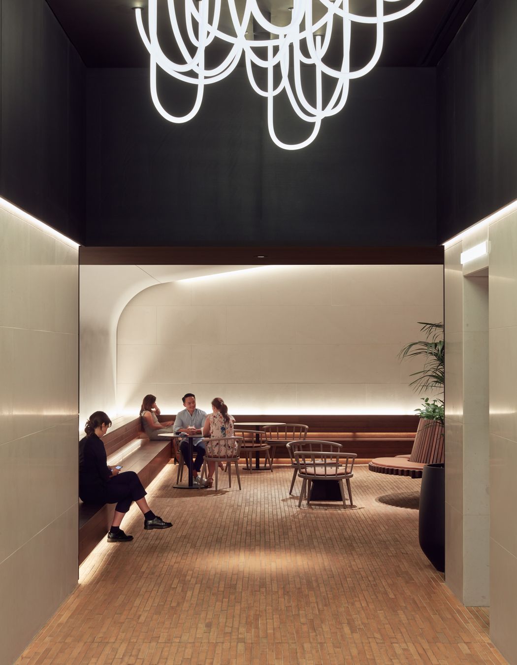 Custom-Albicocca-Arazzo-bricks-Southbank-seating.jpg