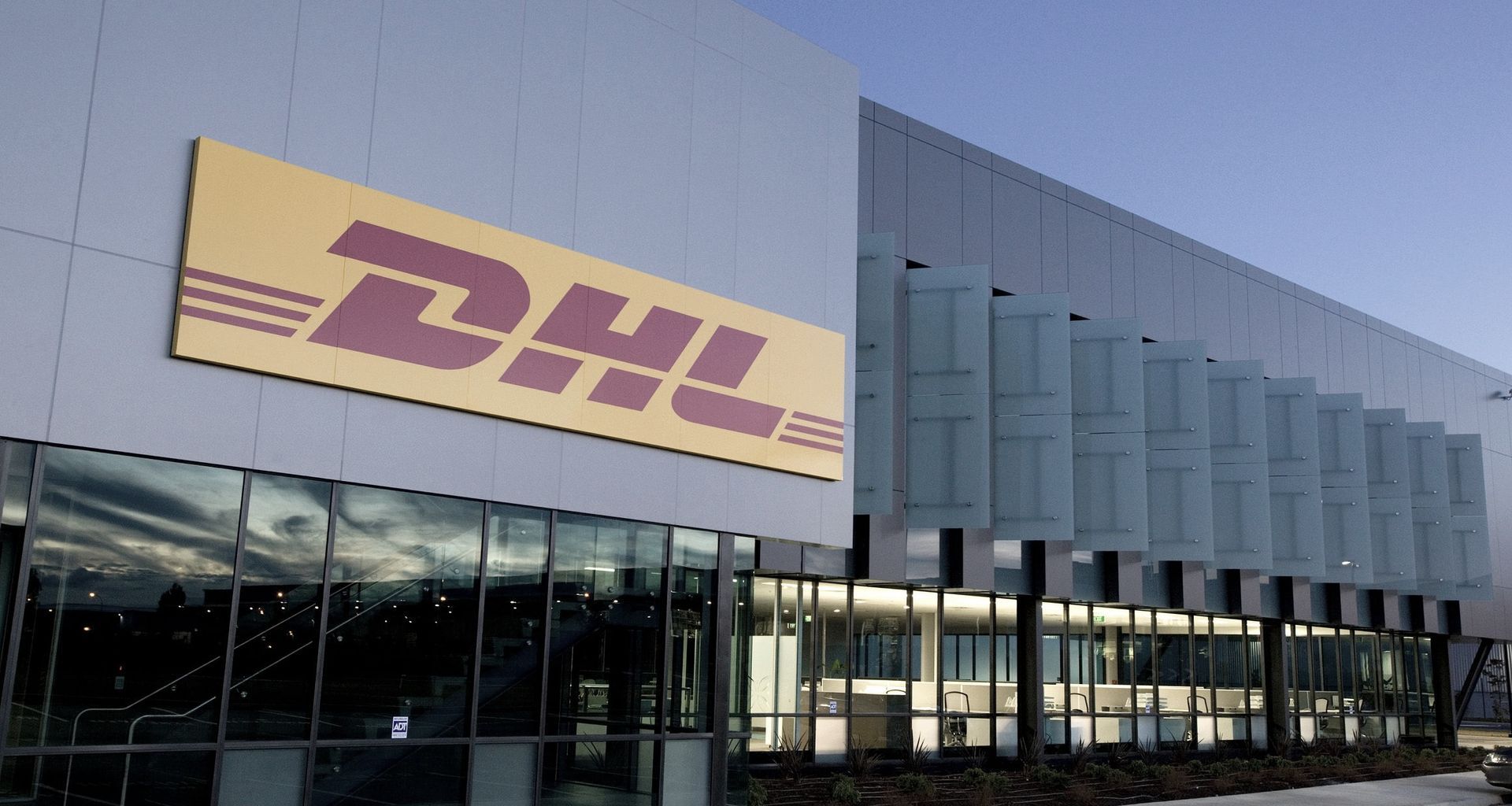 DHL Auckland  banner