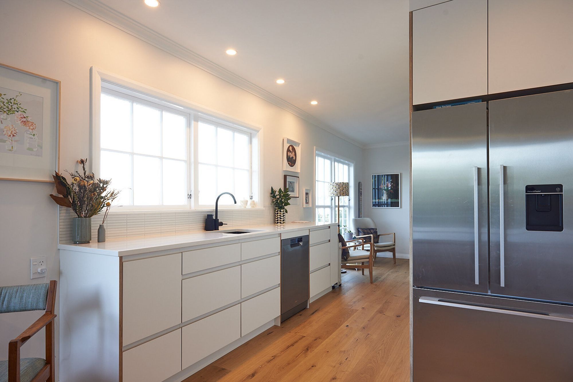 Seatoun kitchen & laundry