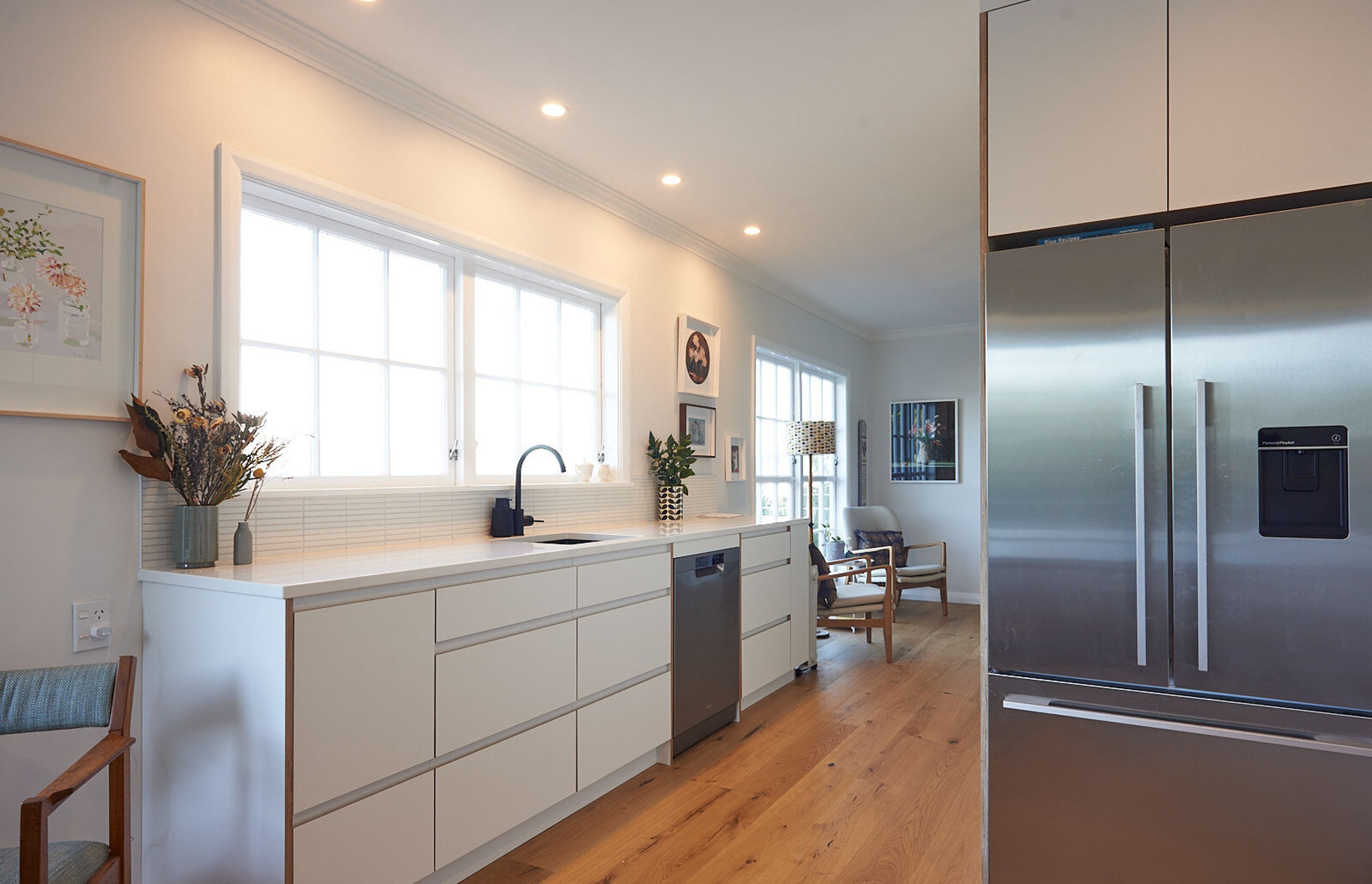 Seatoun kitchen & laundry