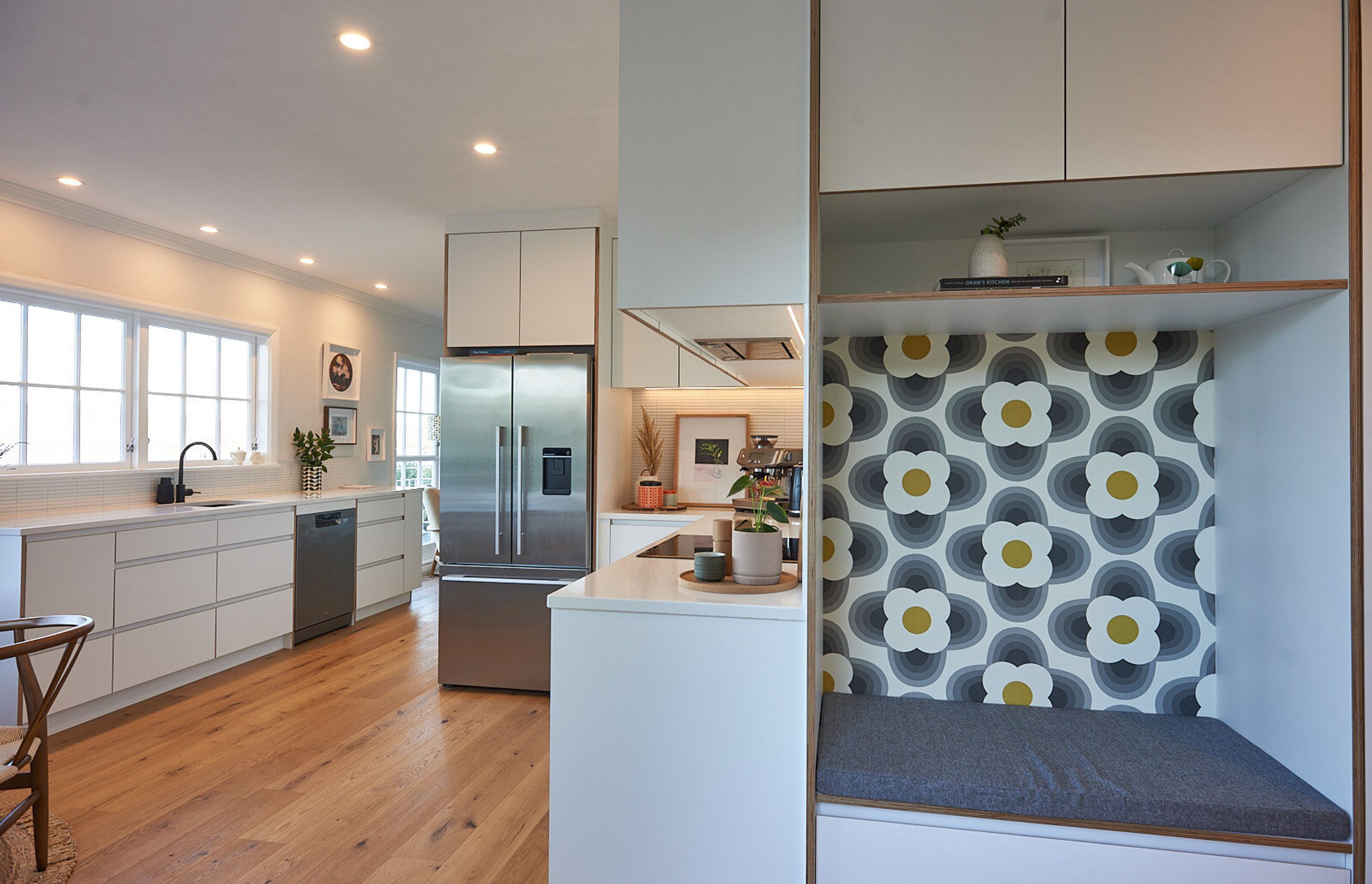 Seatoun kitchen & laundry