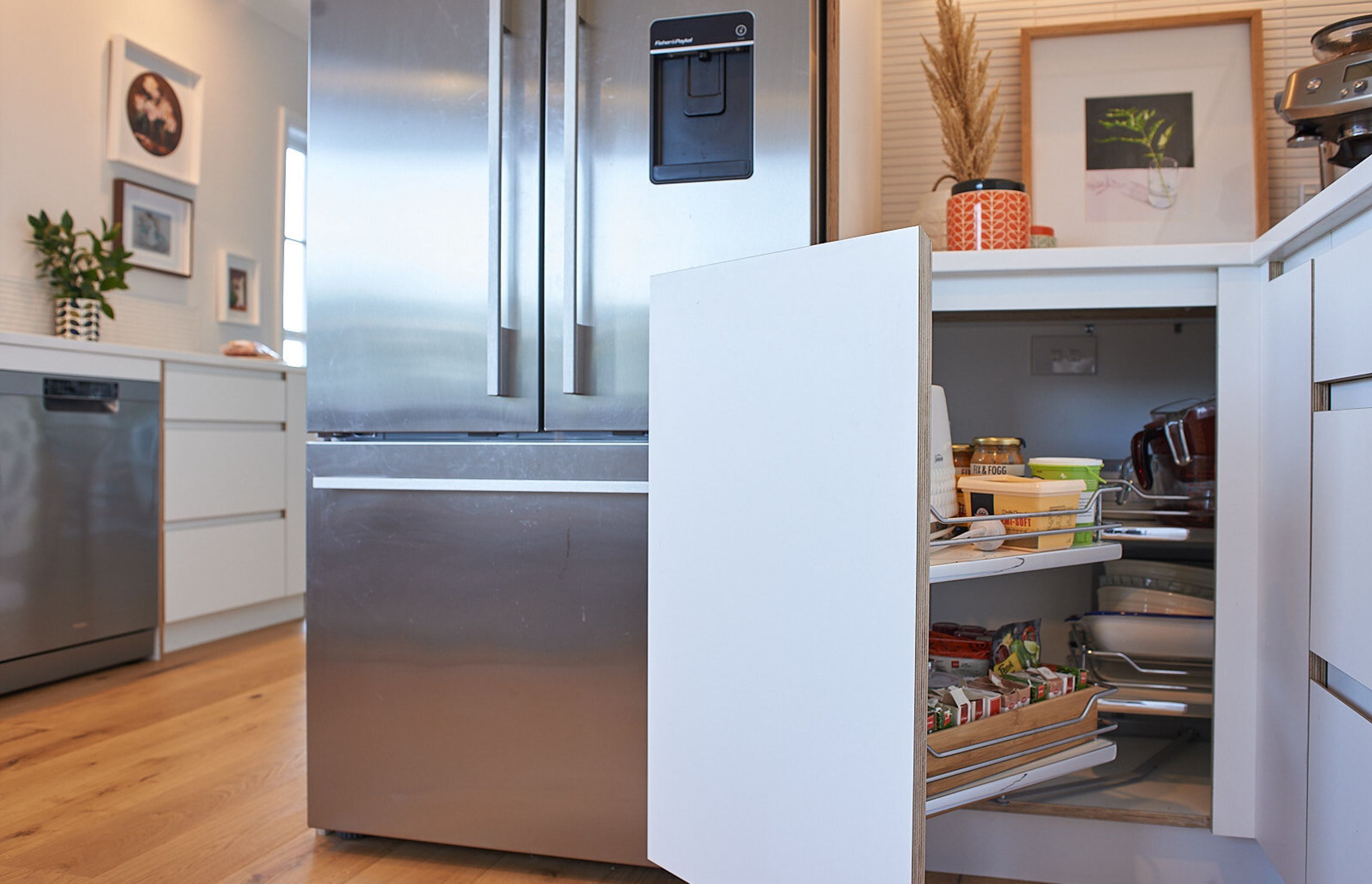 Seatoun kitchen & laundry