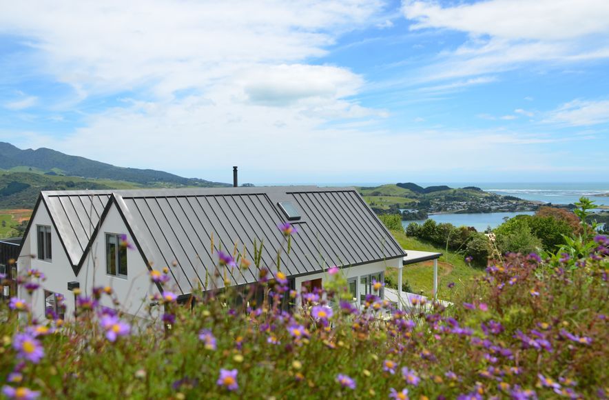Panoramic Paradise - Raglan