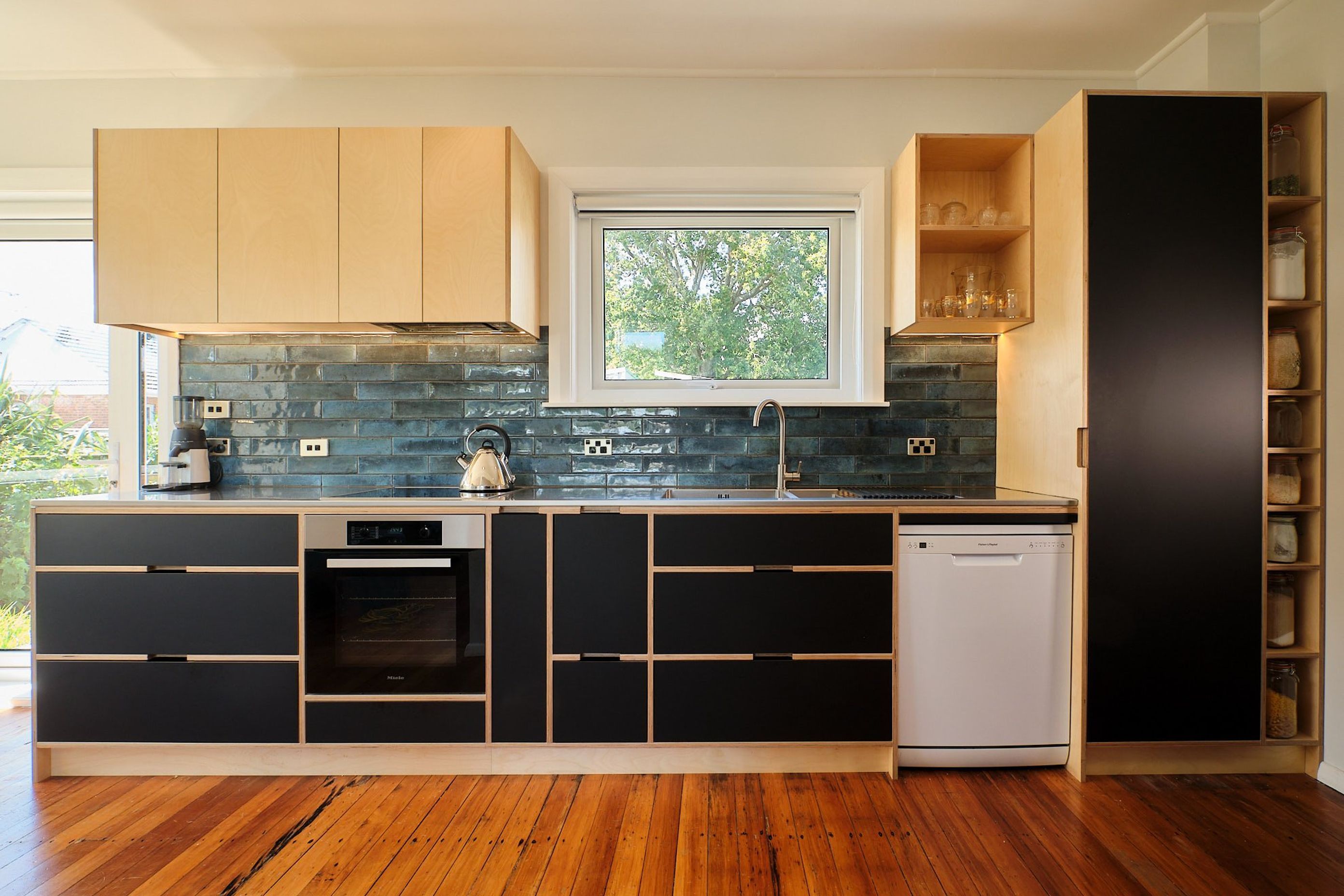  Compact kitchen in Lower Hutt