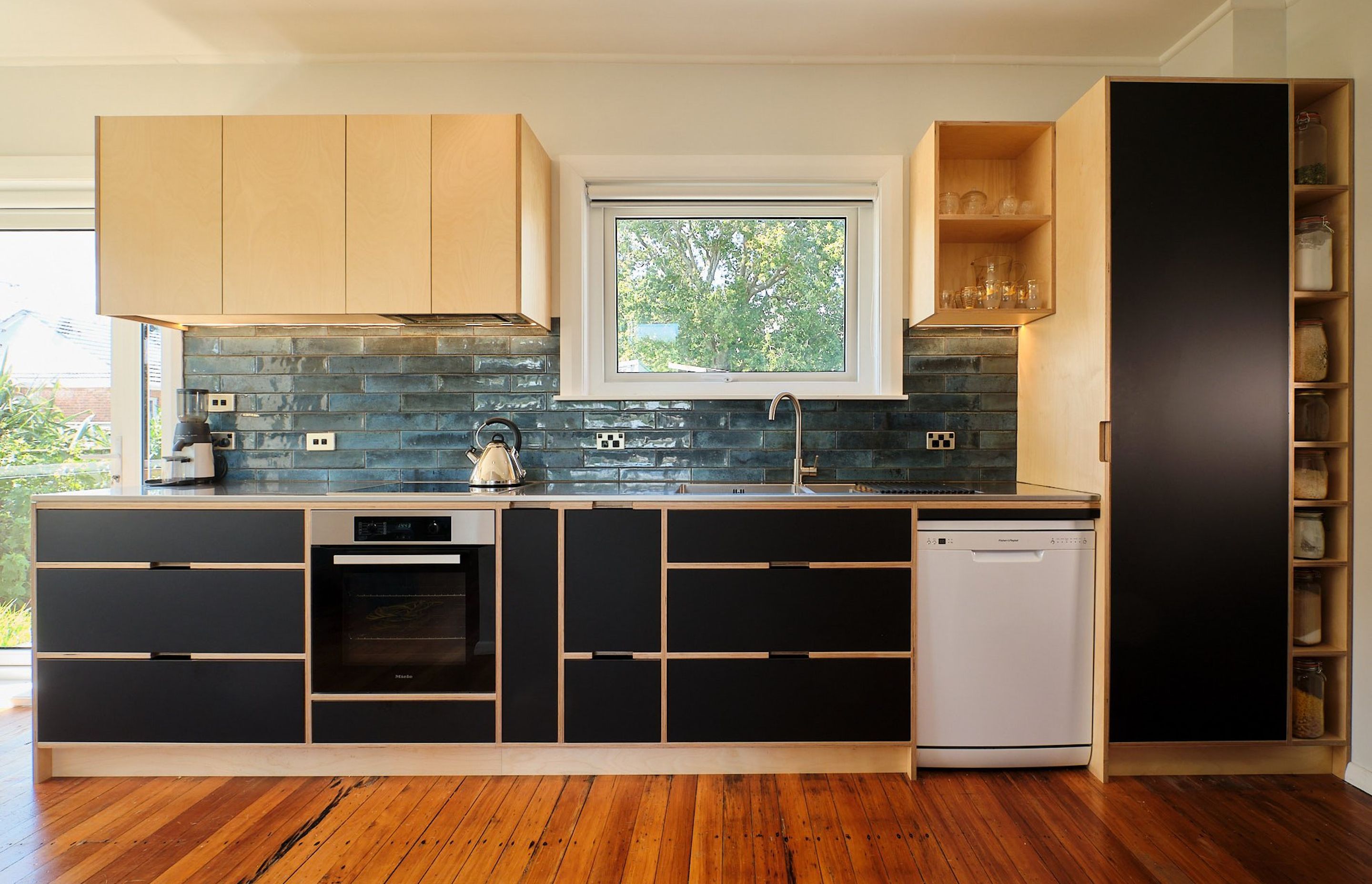  Compact kitchen in Lower Hutt