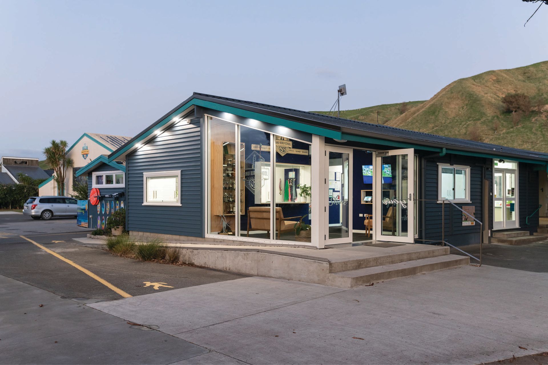 EWainui-SchoolSTR4202.jpg