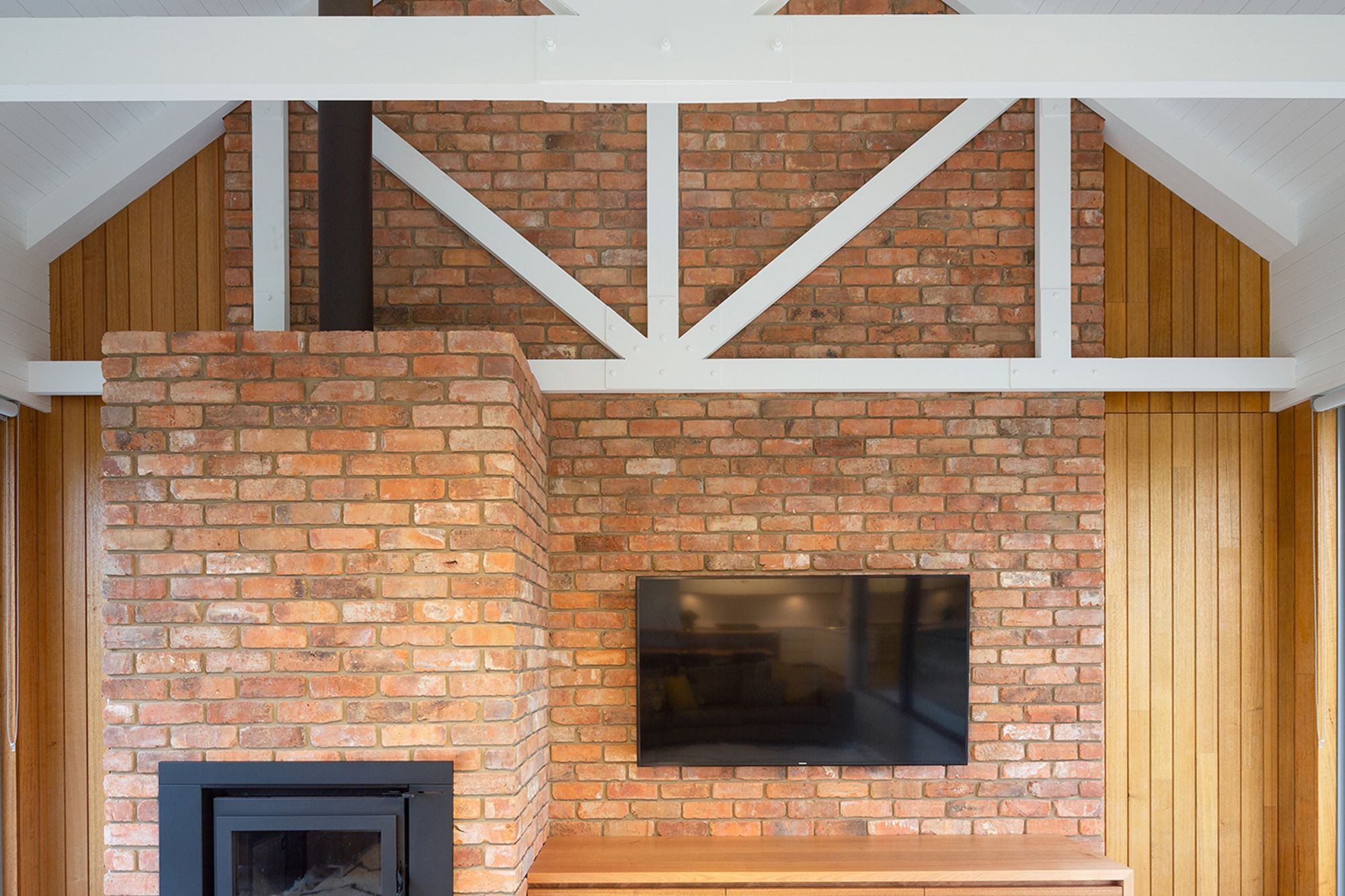Huon Barn House