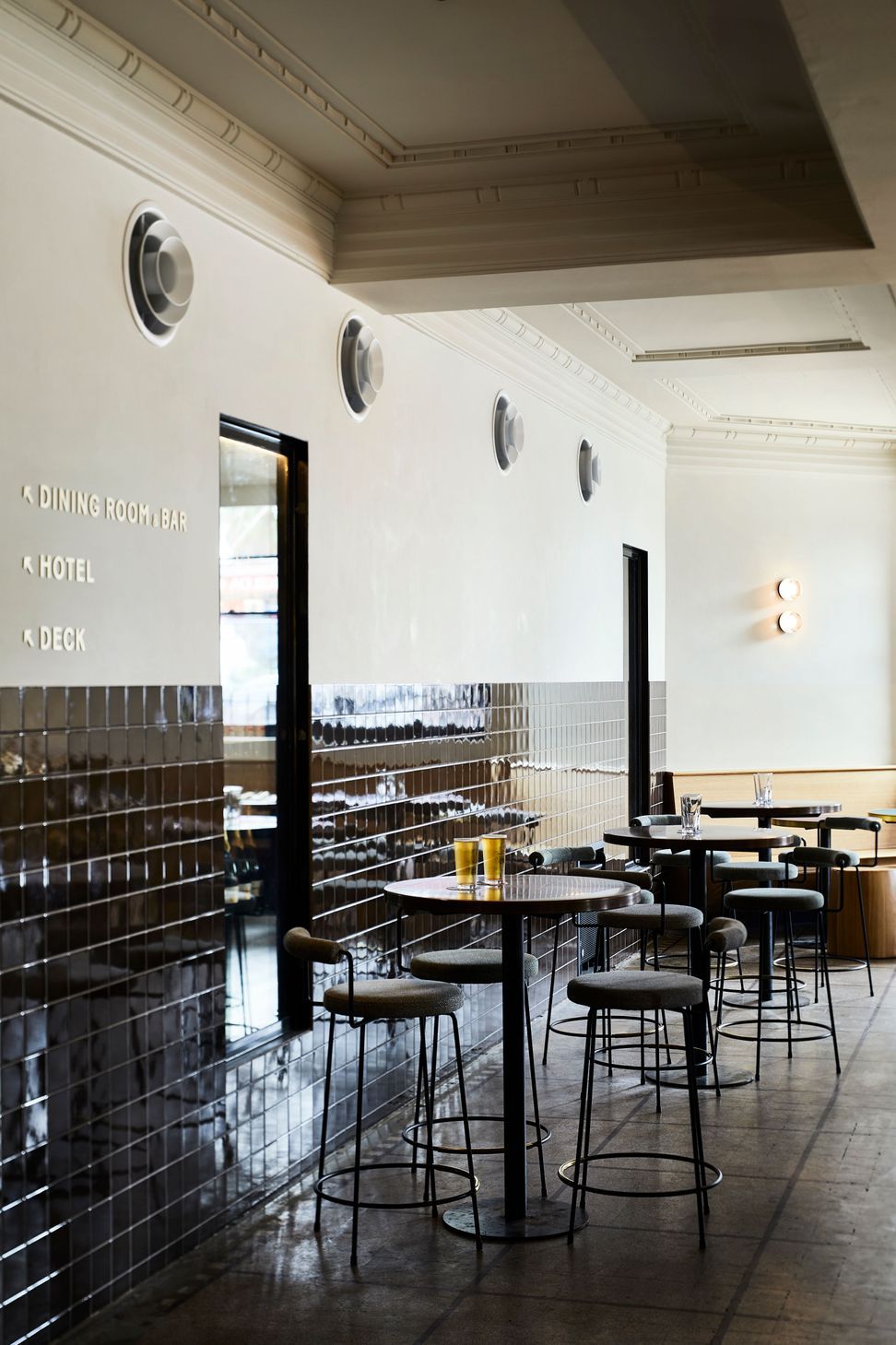 Prince Public Bar