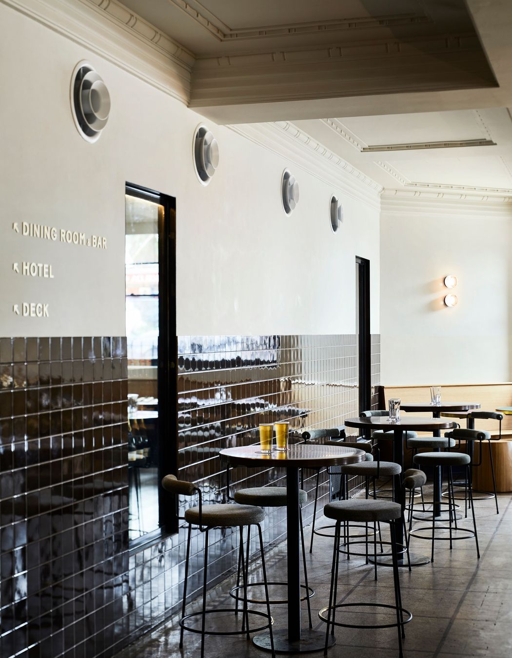 Prince Public Bar