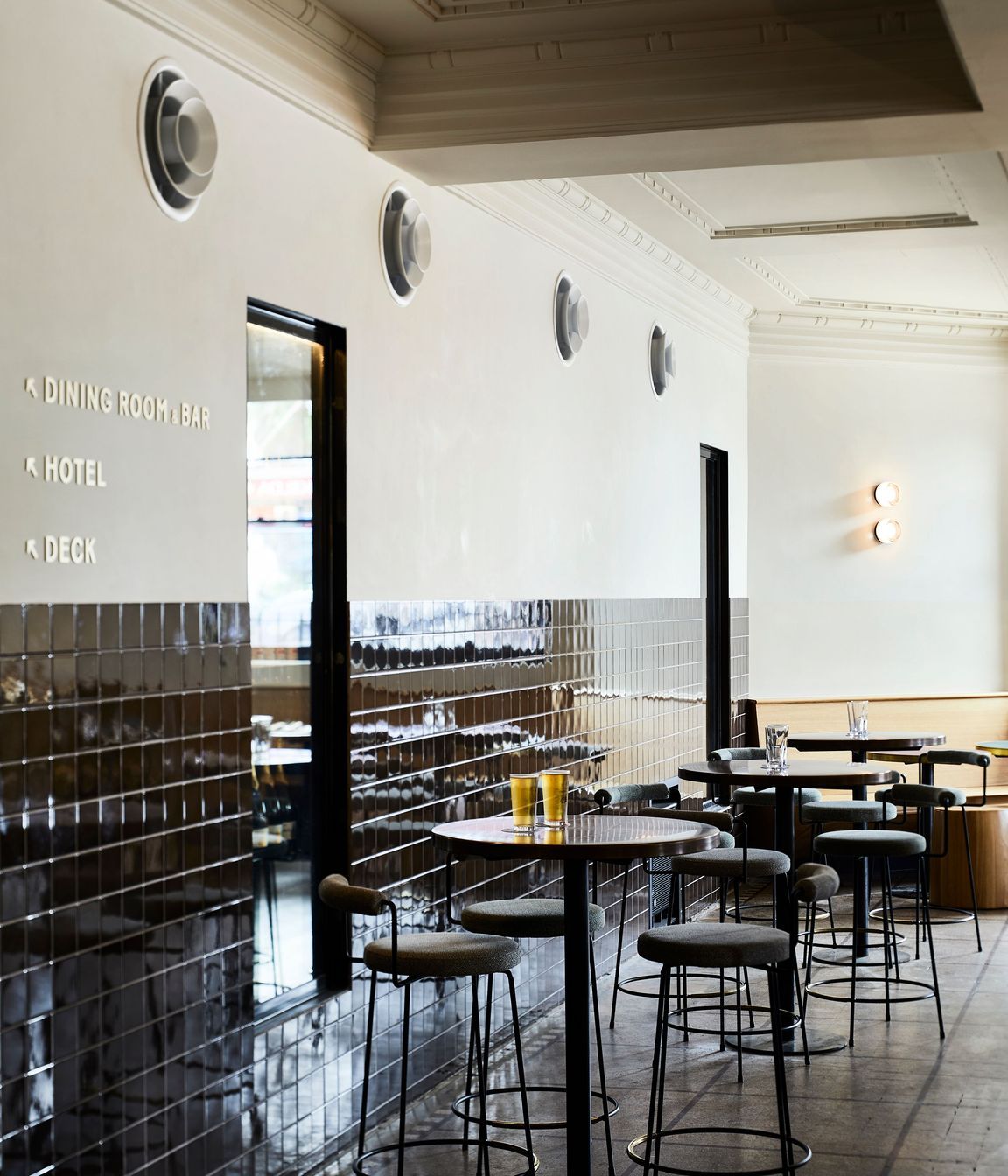 Prince Public Bar