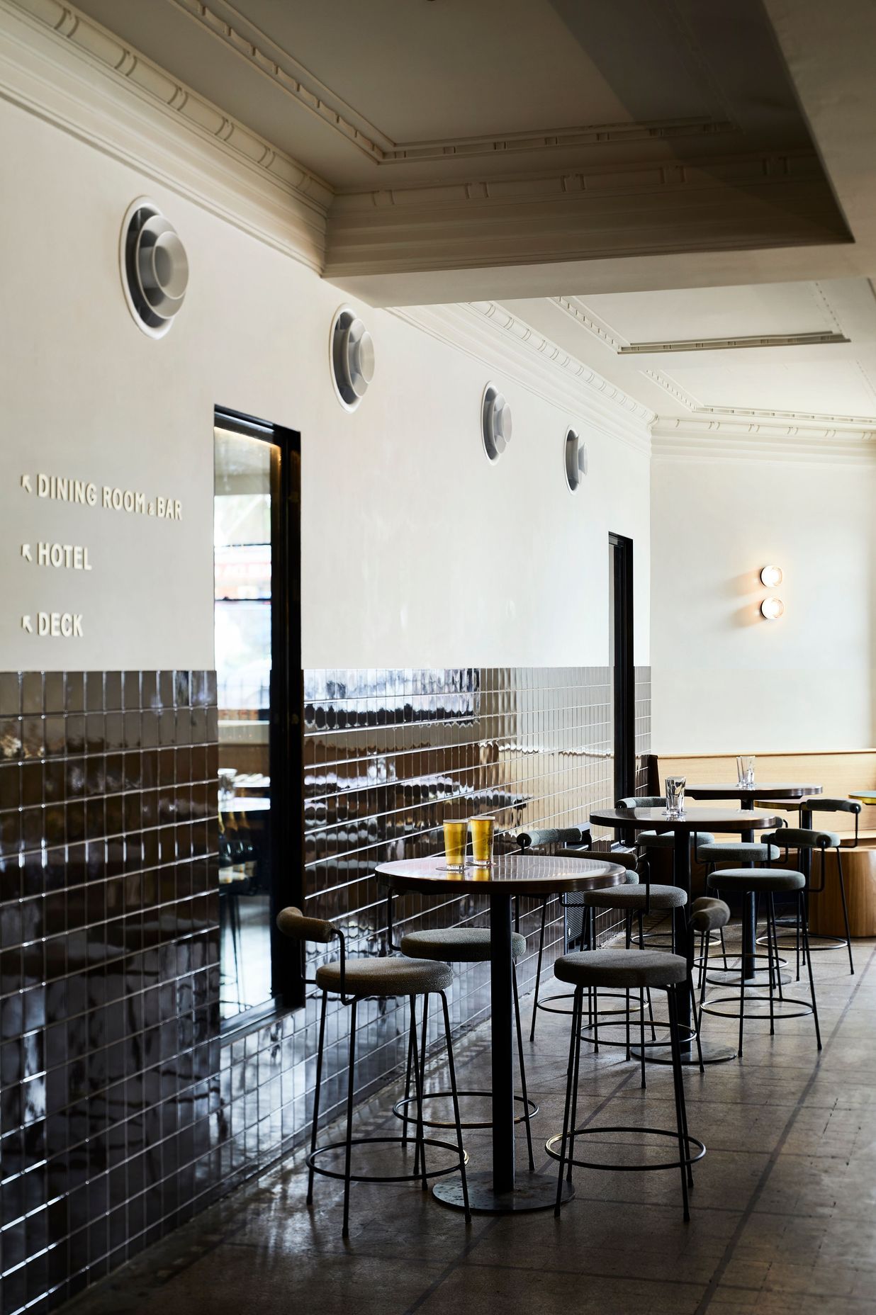 Prince Public Bar
