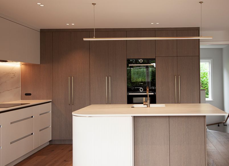 Manhattan Oak Kitchen