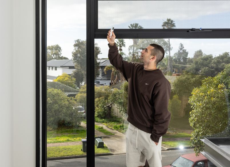 Adelaide Crows Superstar Gets ScreenAway Blackout Blinds For Better Sleep