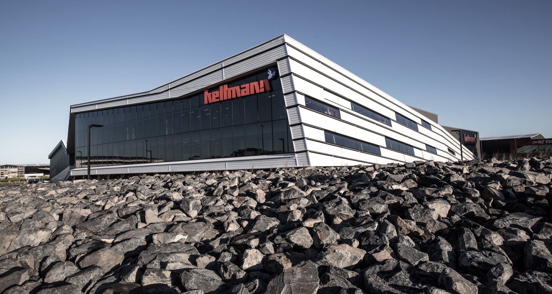 Hellmann Worldwide banner