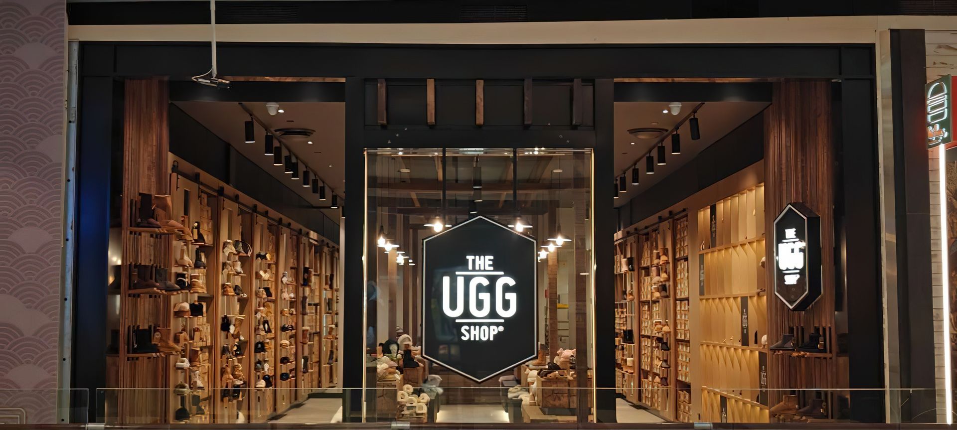 UGG Store banner