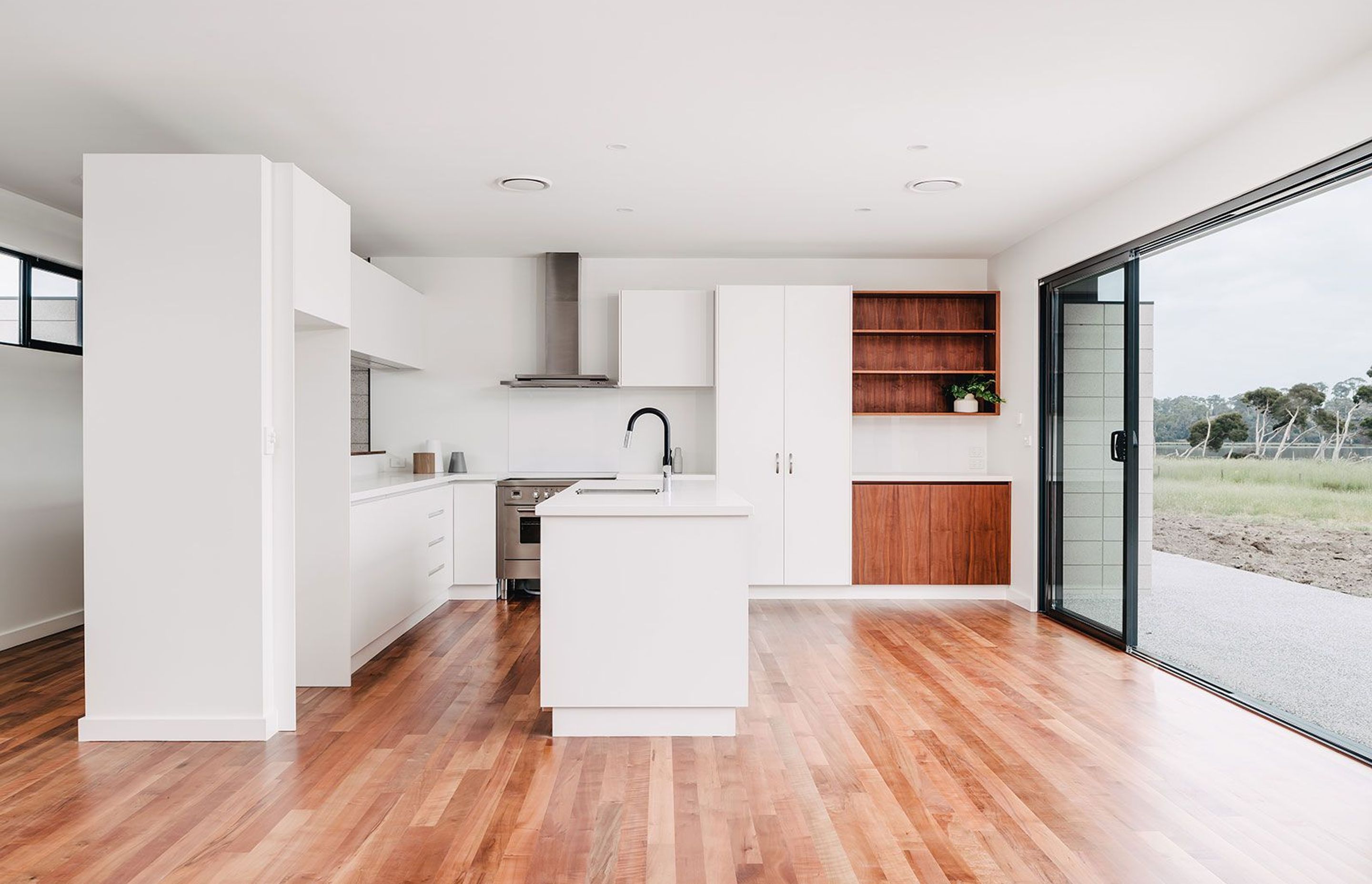Kardinya Close