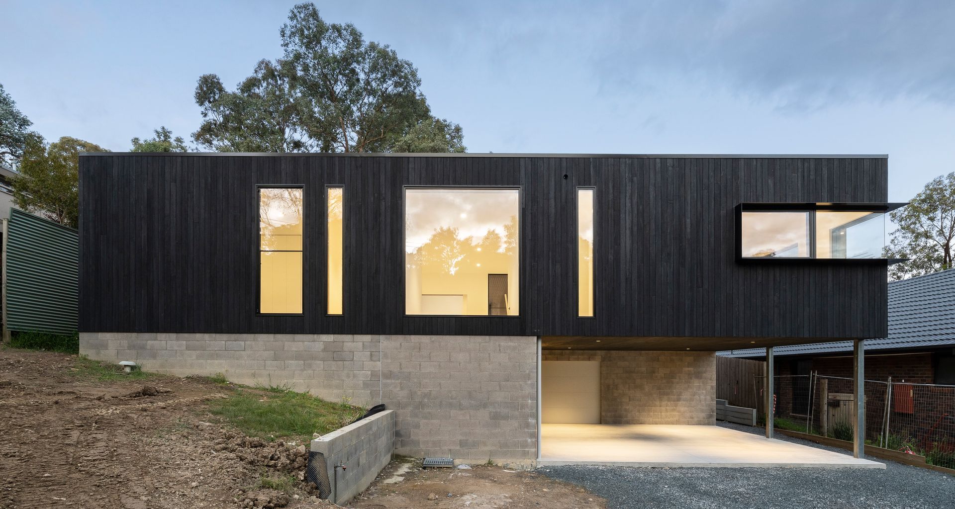Warrandyte House banner