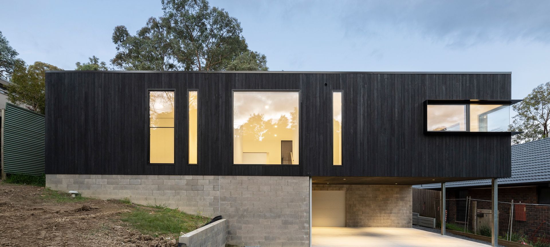 Warrandyte House banner