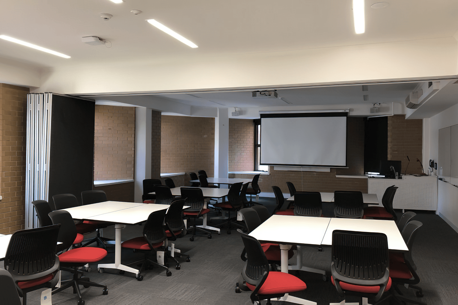 La Trobe - University