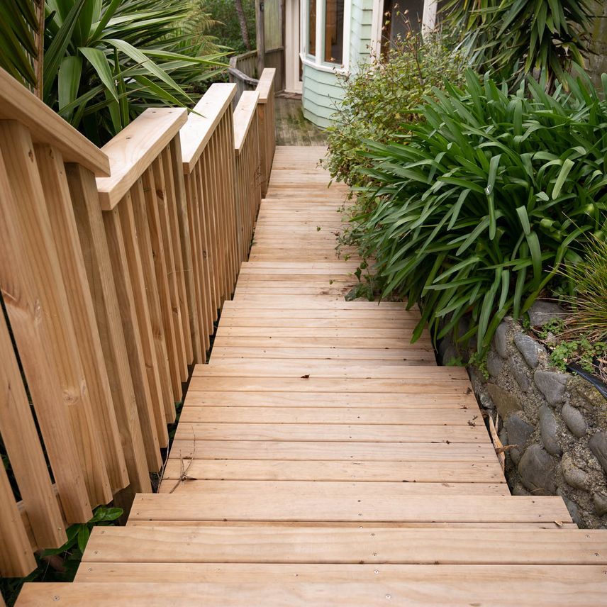 Bottom Flat Renovation + Glass Balustrade Island Bay, Wellington by