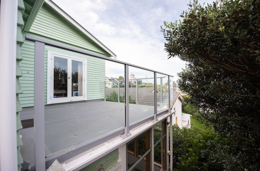 Bottom Flat Renovation + Glass Balustrade  | Island Bay, Wellington