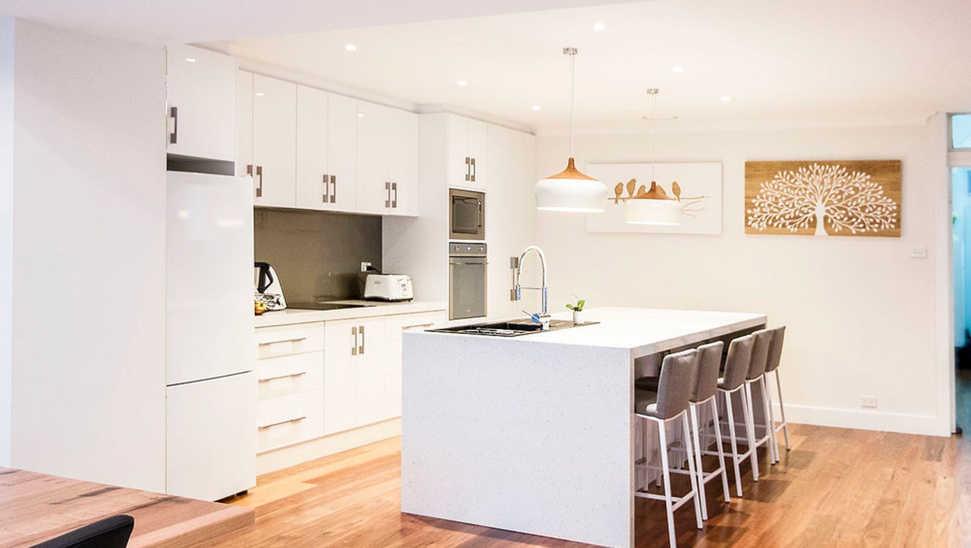 Melbourne Road banner