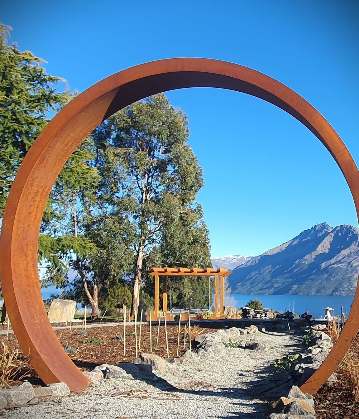 Moonring-Through-to-Swing-v2.jpg