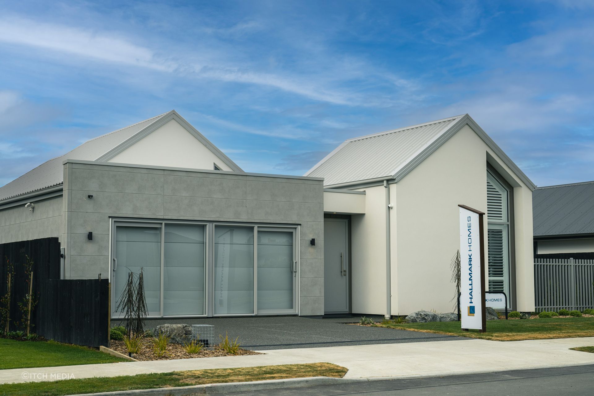 NZ92435-Edit-4-v2.jpg