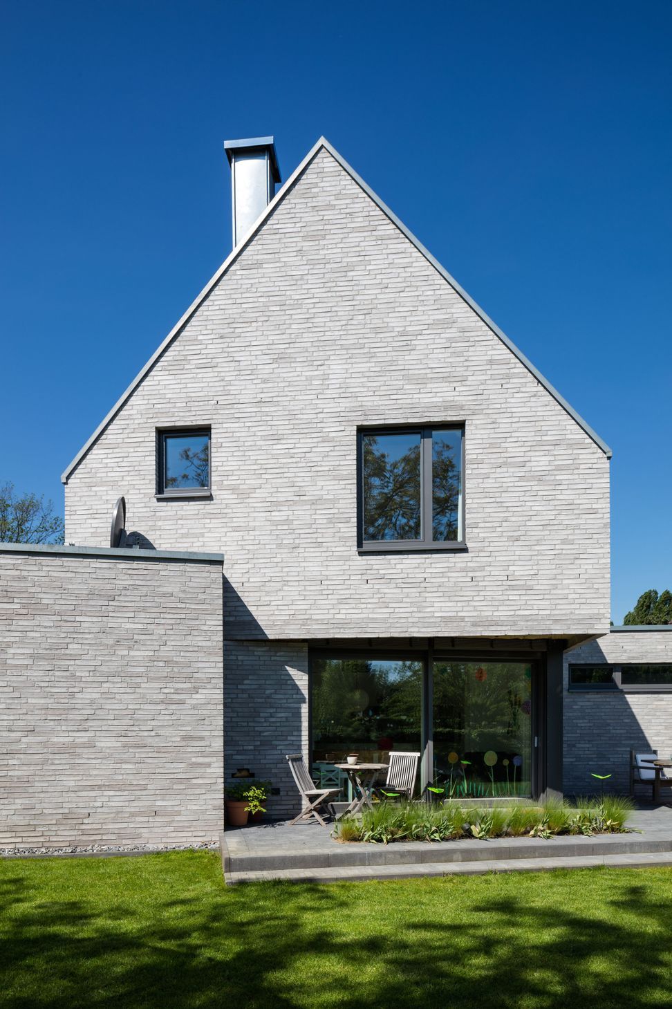 Neukirchen-Vluynprivate-residence-3.jpg