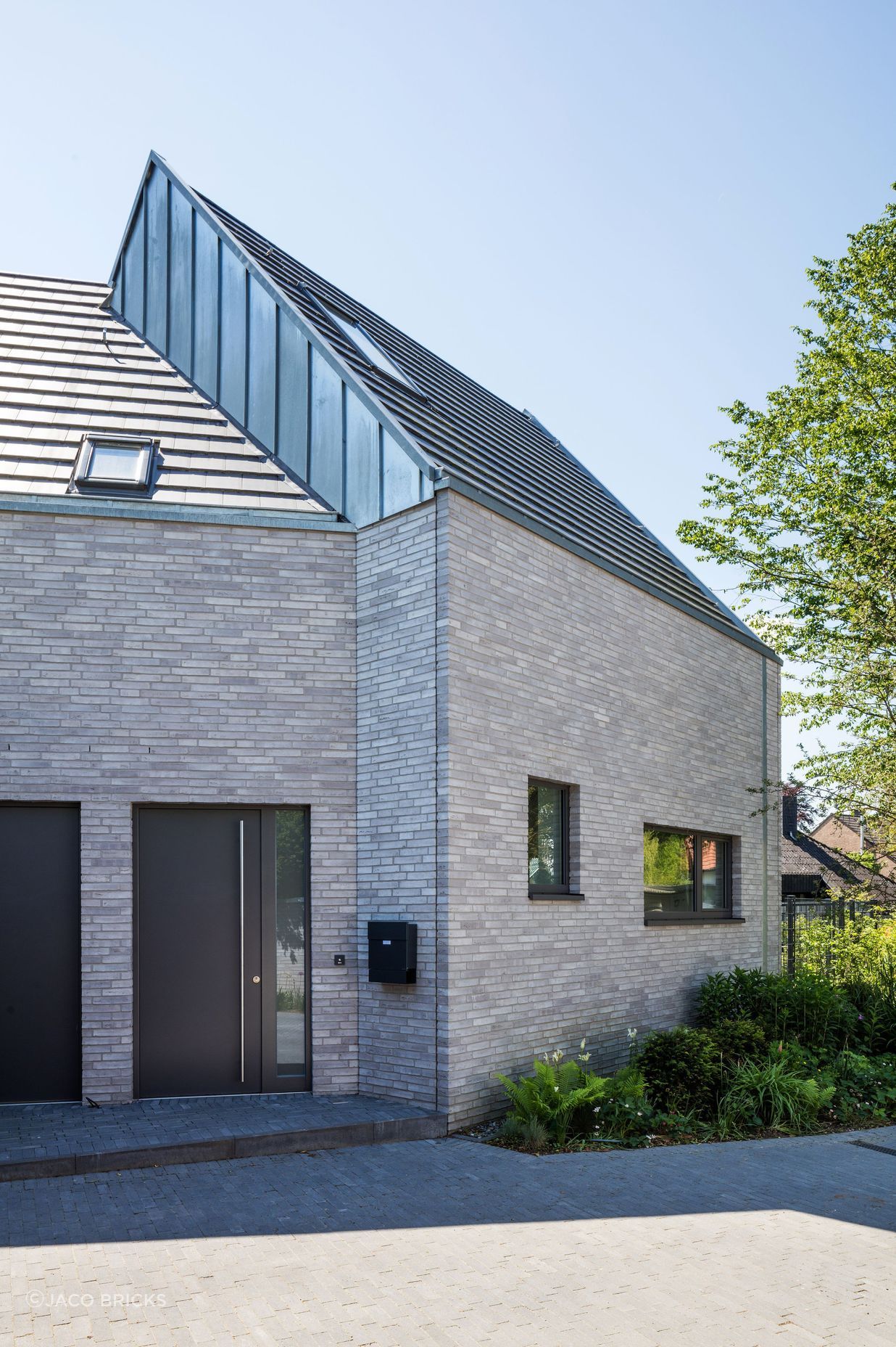 Neukirchen-Vluynprivate-residence-4.jpg