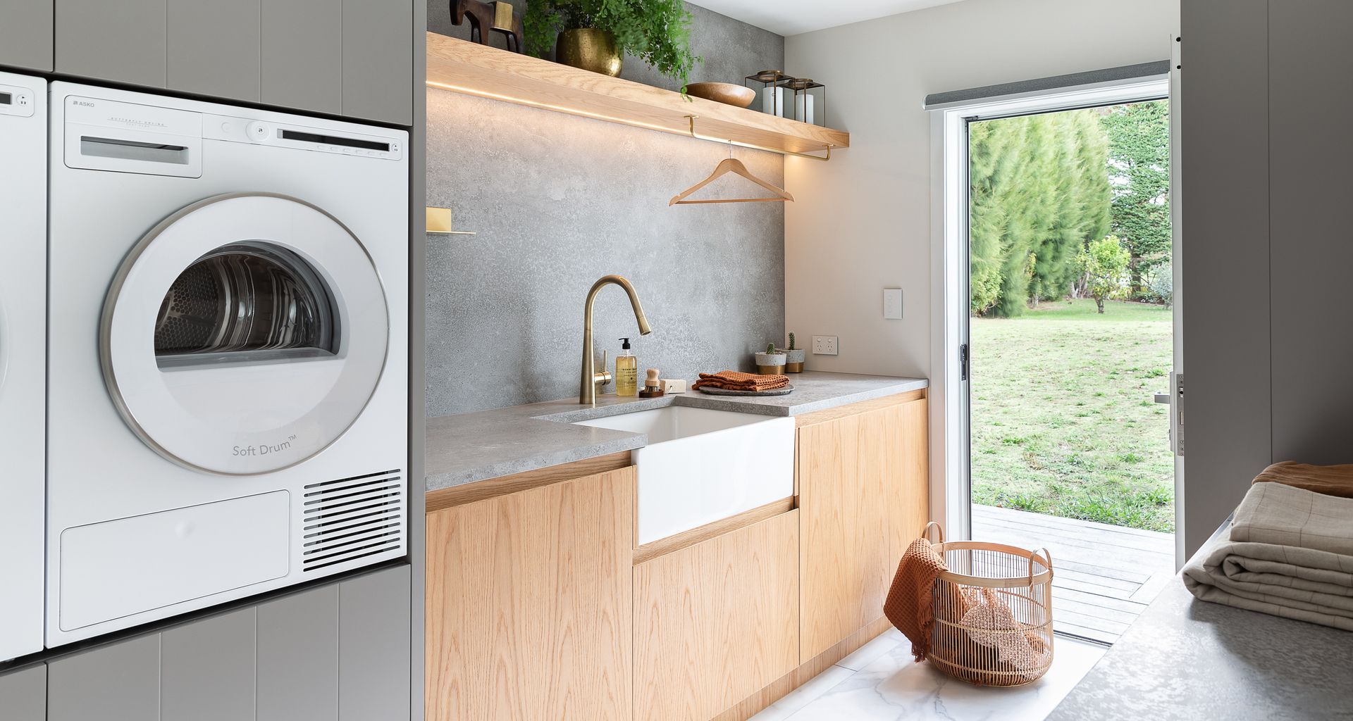 Luxe laundry NKBA winner banner