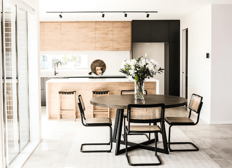 Trendsetter Ravenswood