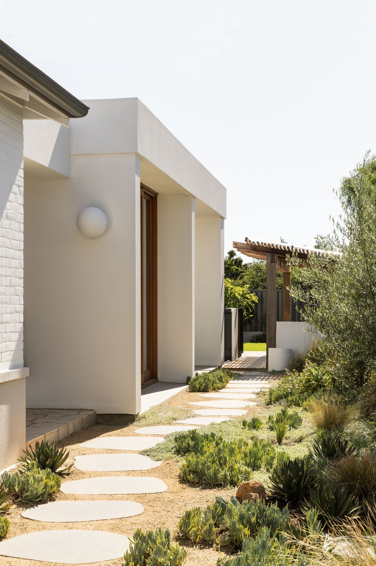 Richmond-Housestudio-gramTimothy-Kaye7352LR-v2.jpg