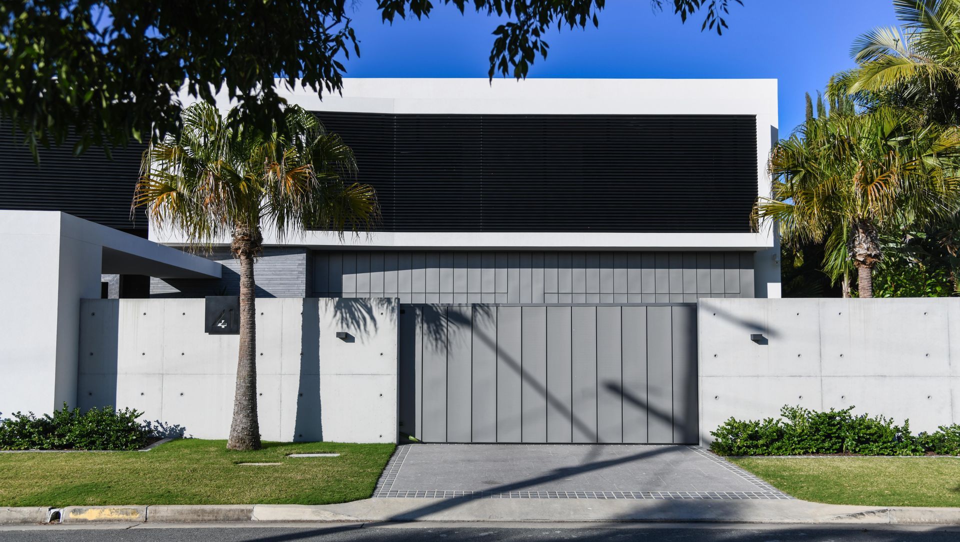 Promenade 894 PROJECT banner