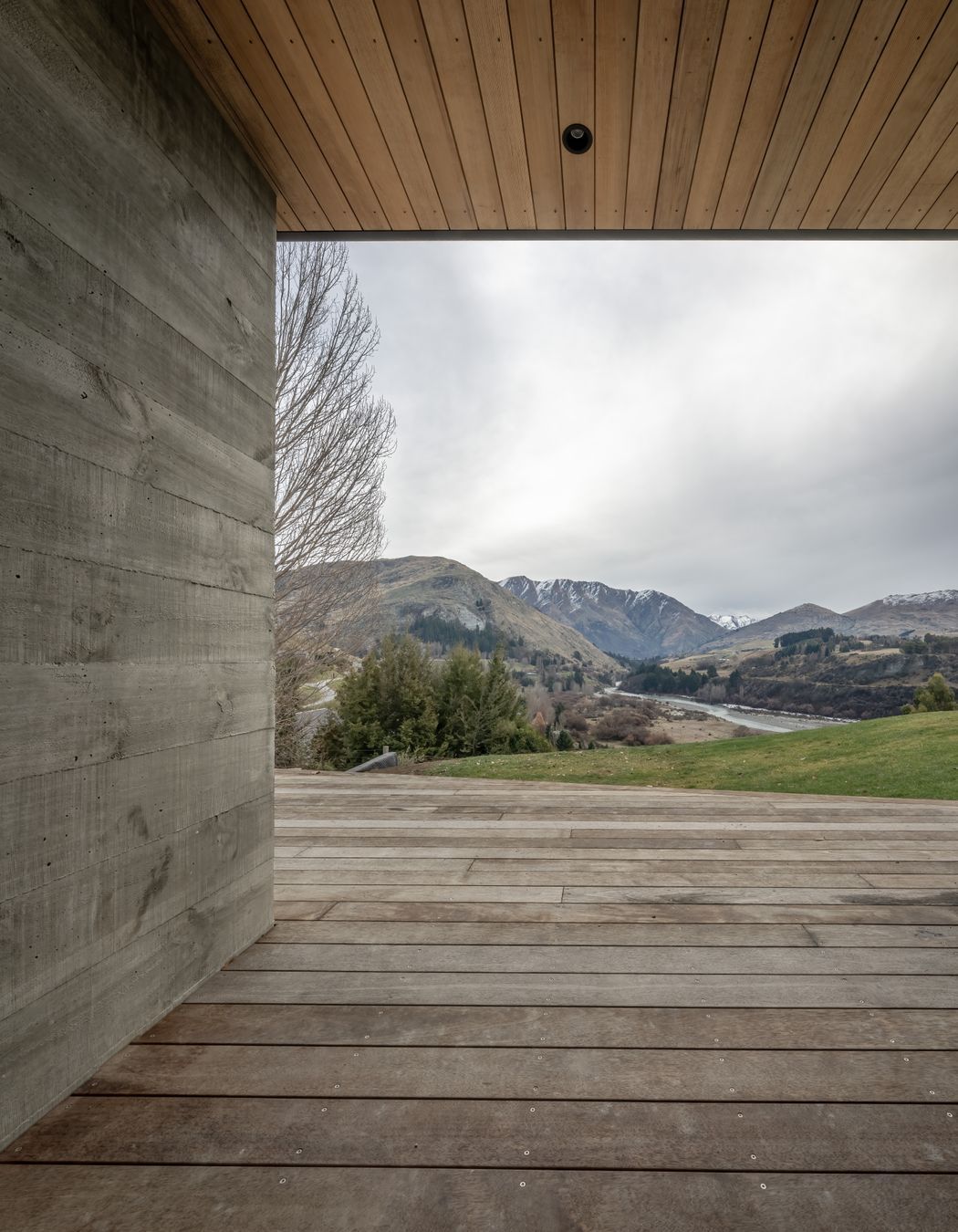 Thoughtfully positioned terraces create an uninterrupted flow between indoor and outdoor spaces