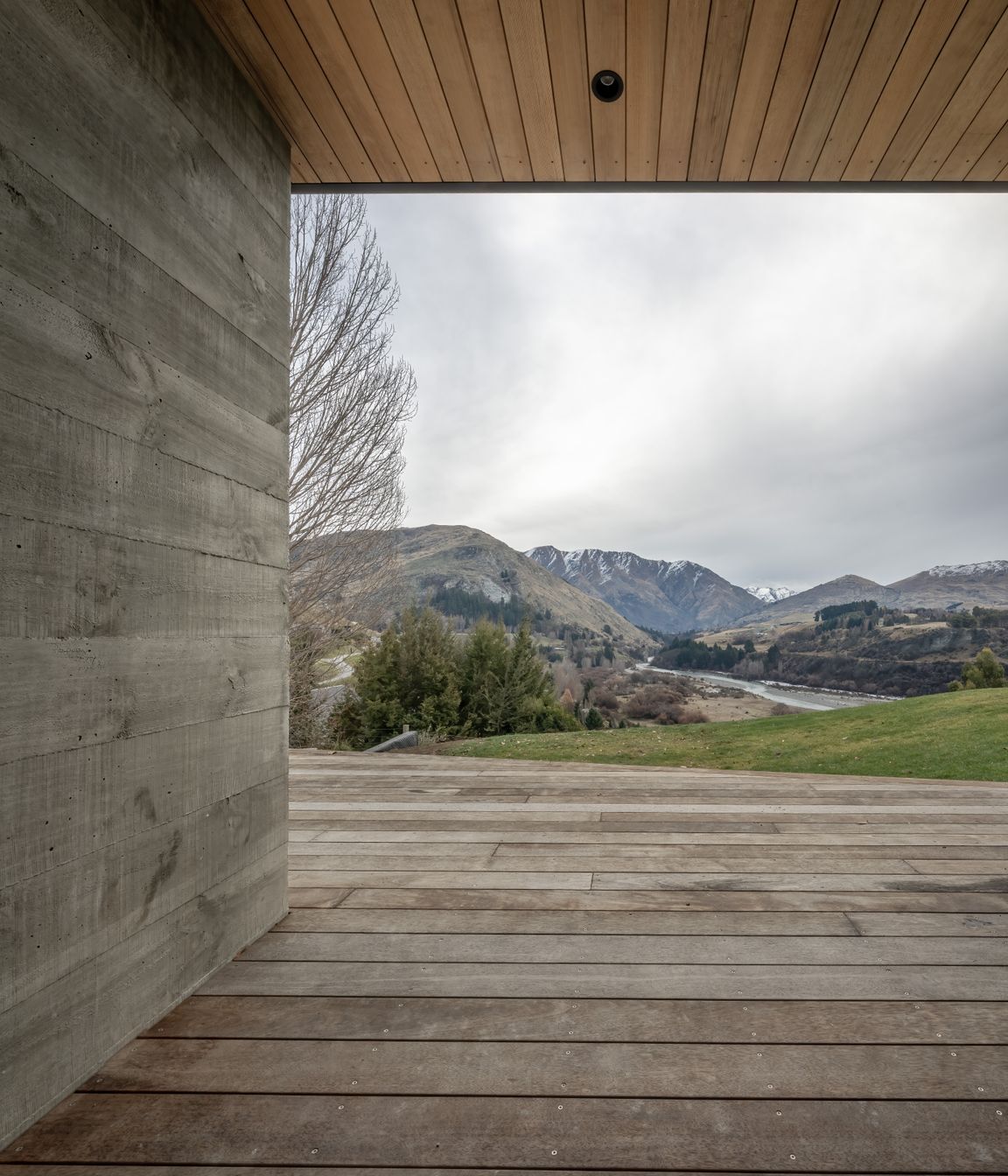 Thoughtfully positioned terraces create an uninterrupted flow between indoor and outdoor spaces