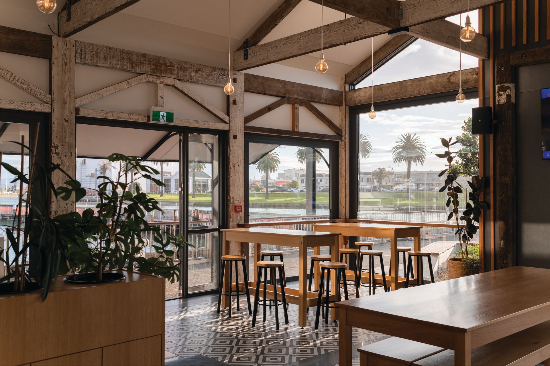 Shed-1LonestarInteriorSTR5511.jpg