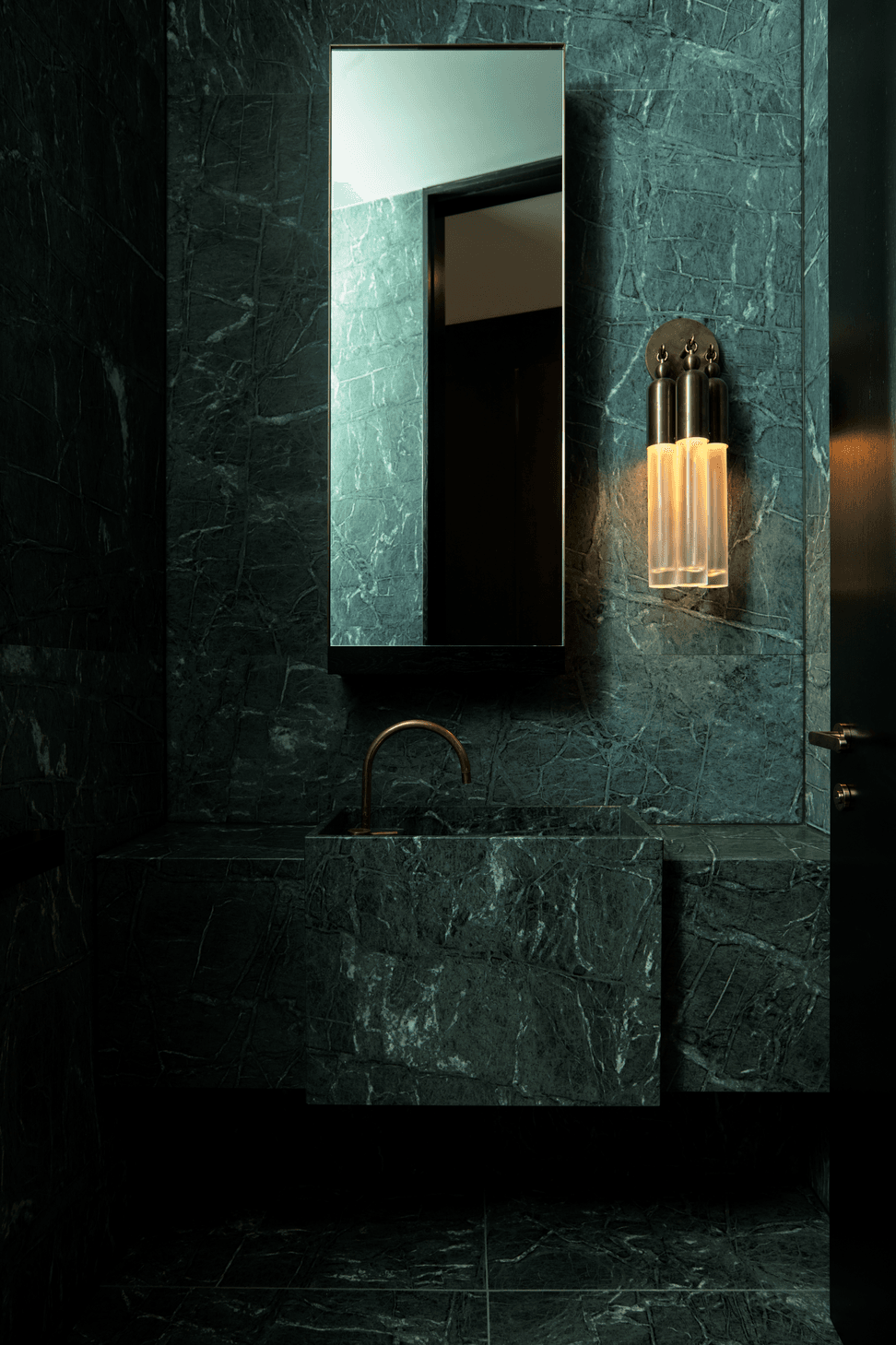SteppingBathroom-v2.png