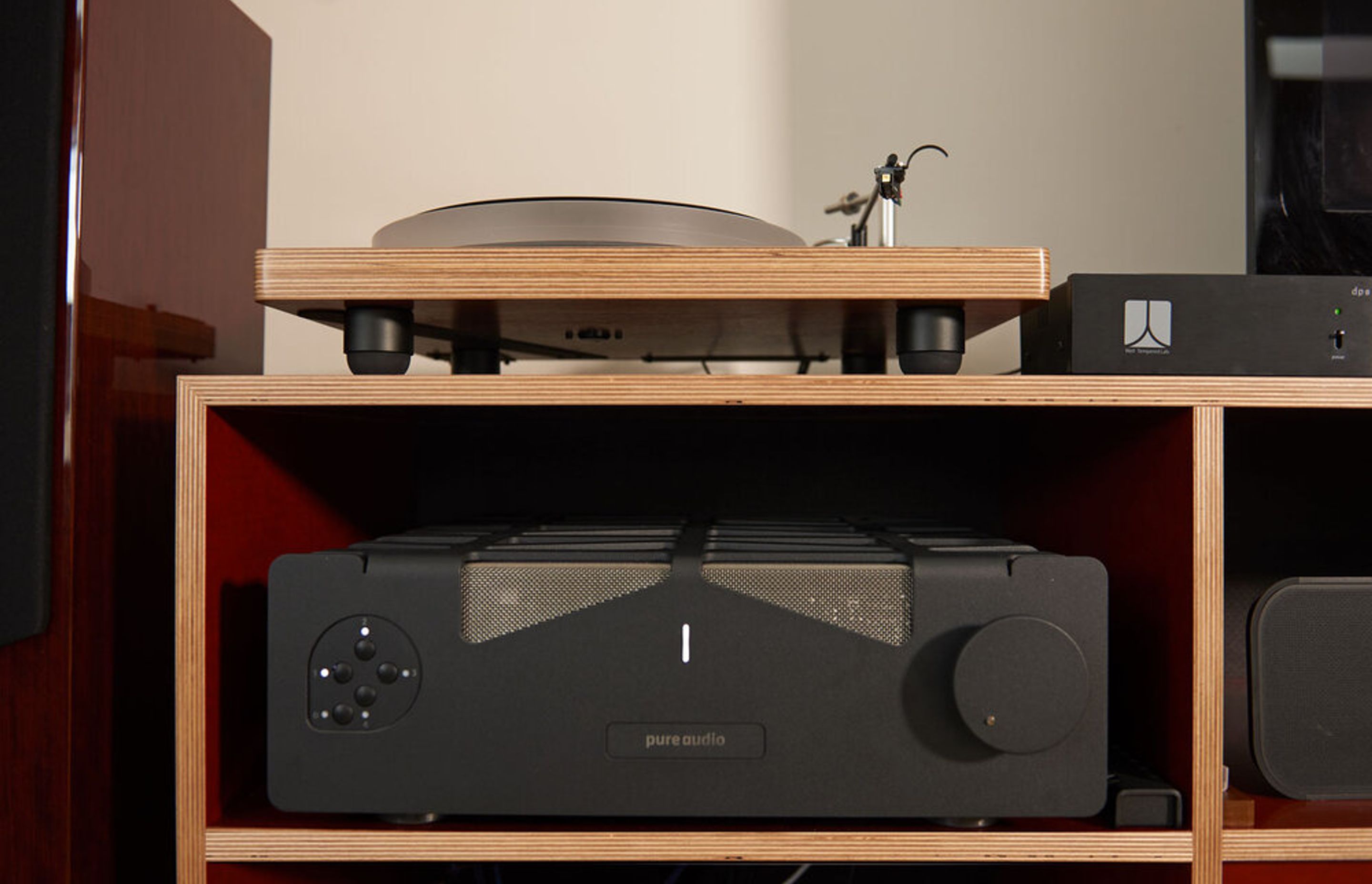 Entertainment unit for customer in Wellington