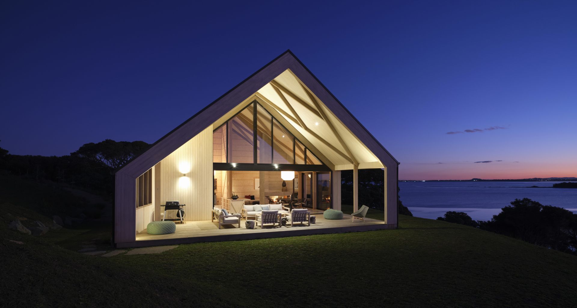 Matawhiti House , Waiheke banner