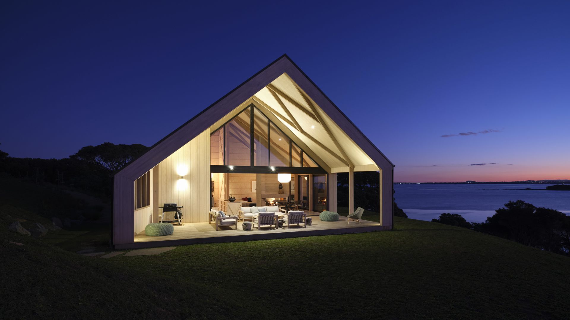 Matawhiti House , Waiheke banner
