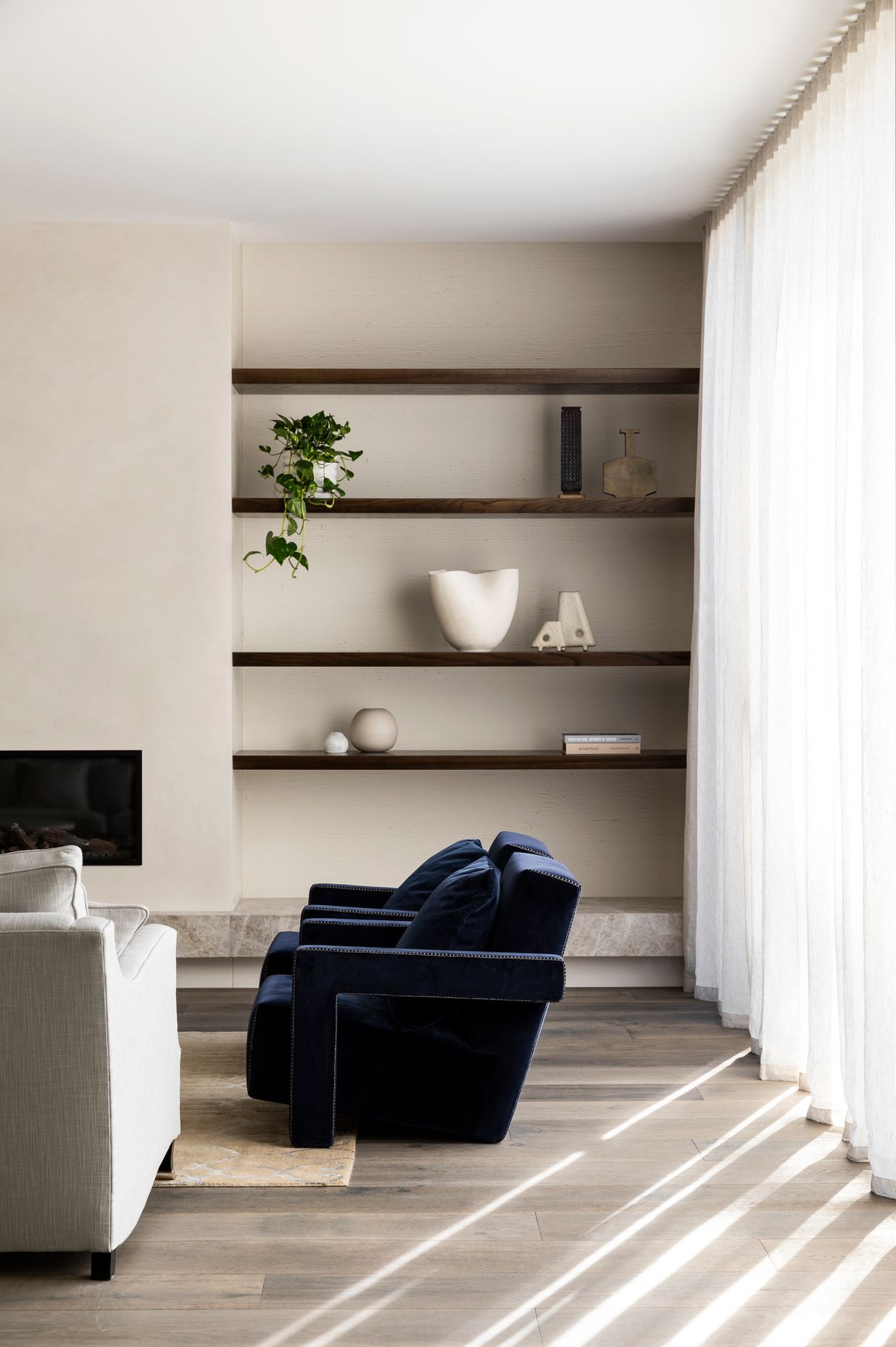 StonningtonBlackSt9586Gemmola.jpg