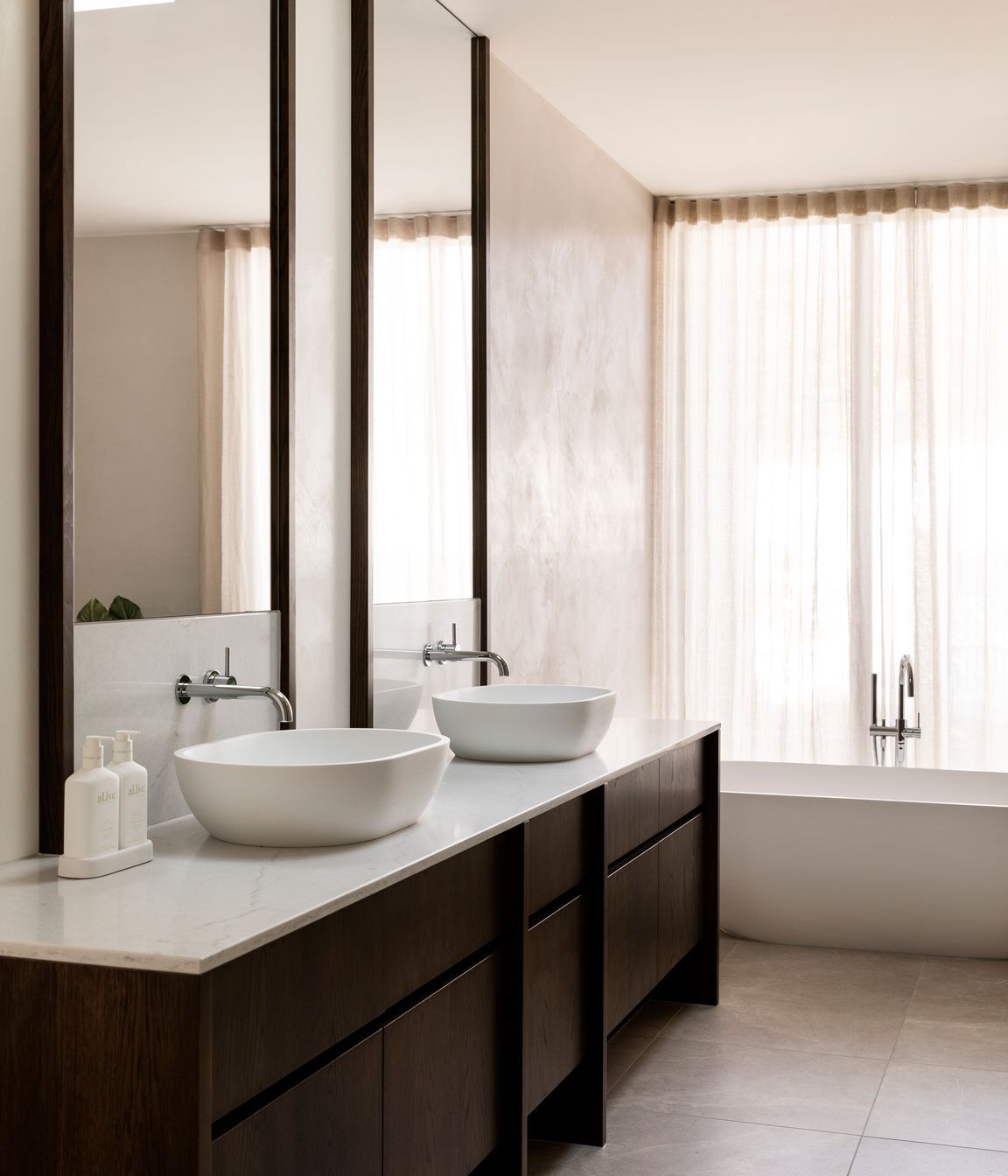 StonningtonRegentSt9361Gemmola.jpg