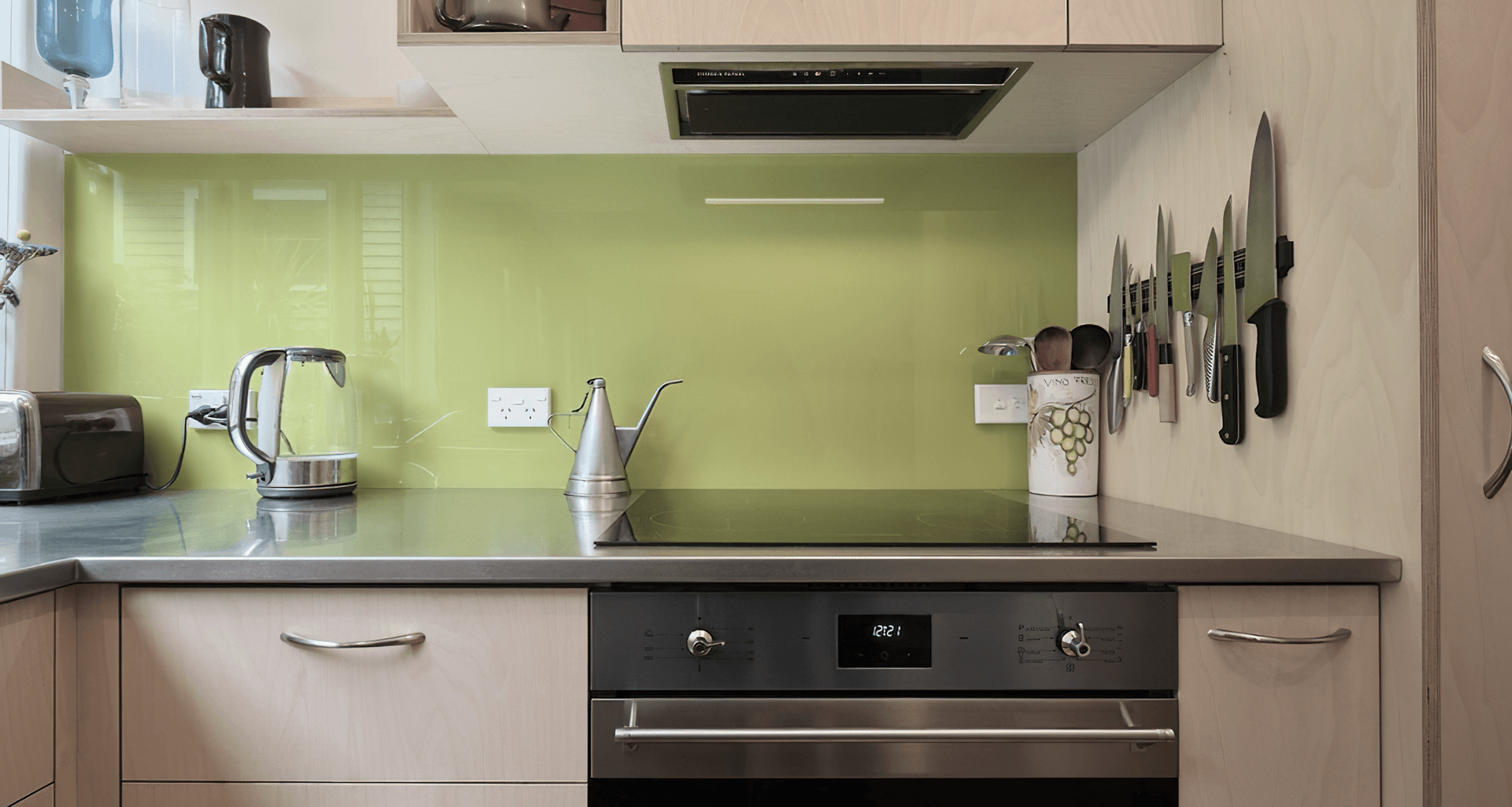 Compact kitchen in Melrose banner