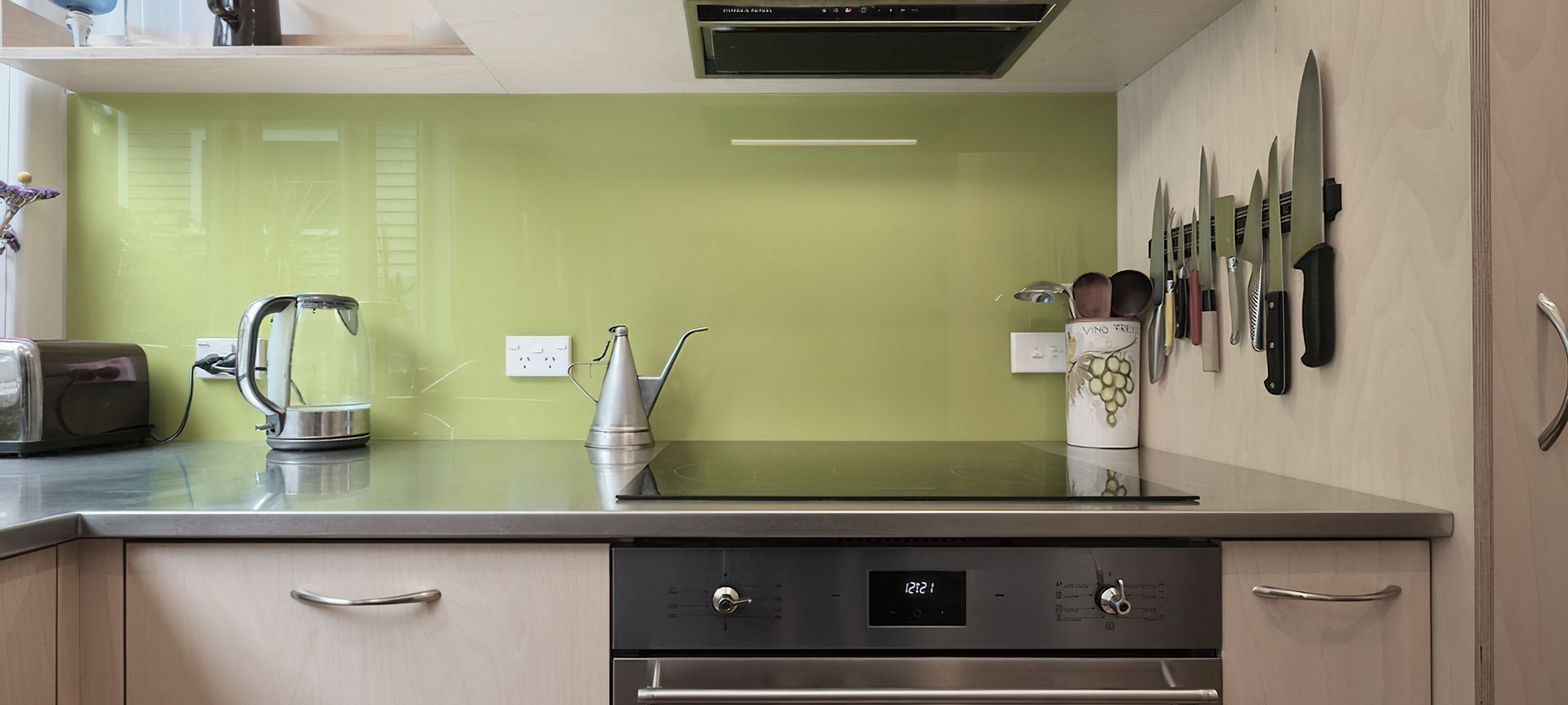 Compact kitchen in Melrose banner